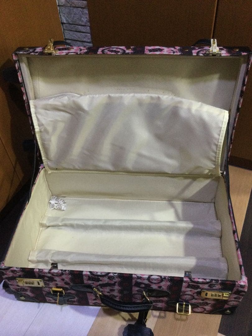 値下げ中❗️ハピタス　アリス柄　キャリーケース １回使用　☆直接受け渡し可☆