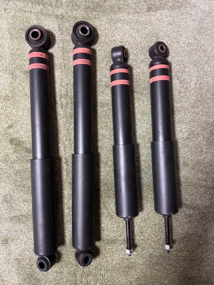 【送料込】日産 NV350 キャラバン 純正ショックアブソーバー 前後セット