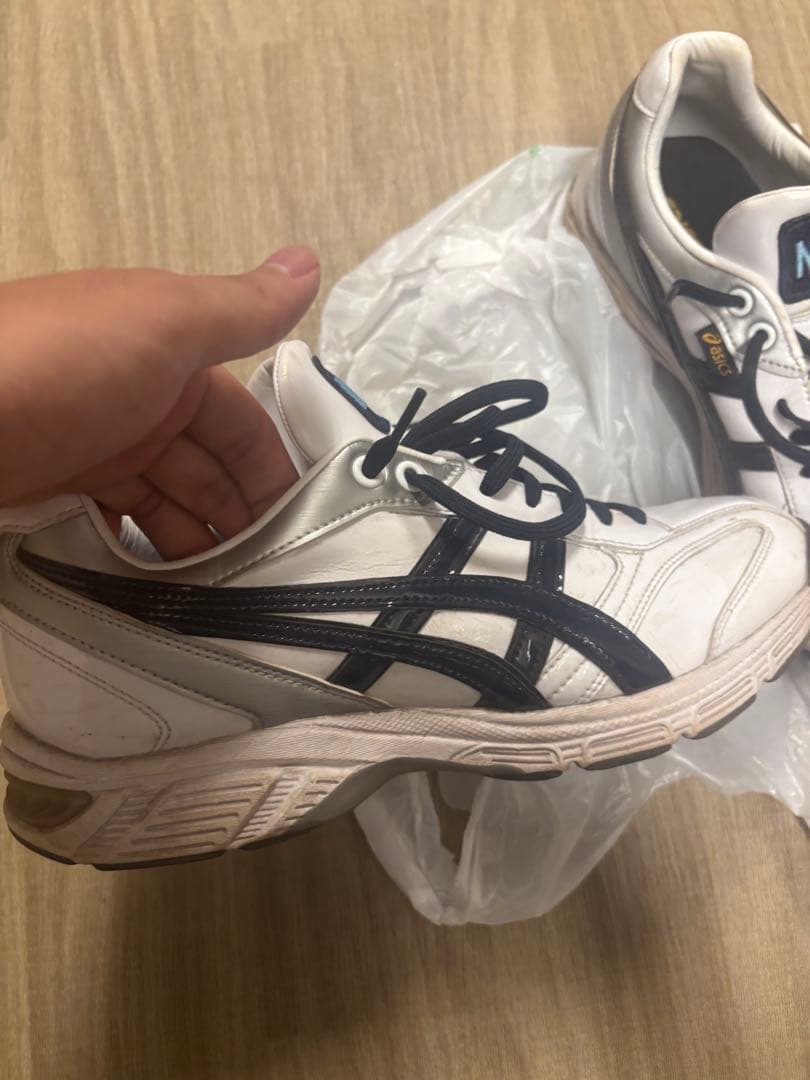 ASICS NITTAI トレーニングシューズ ホワイト/ブラック