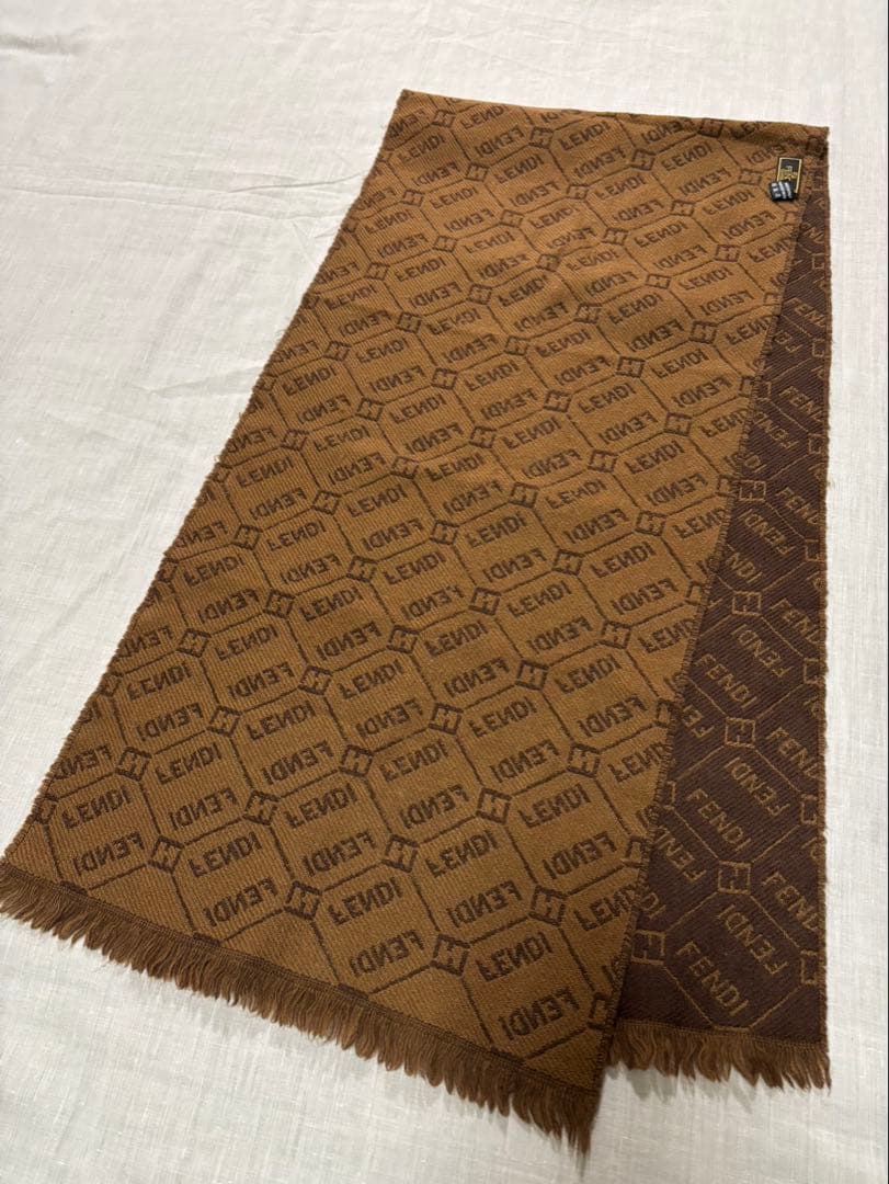 FENDI フェンディ ブランドロゴ柄　ウールマフラー　品質タグ有り