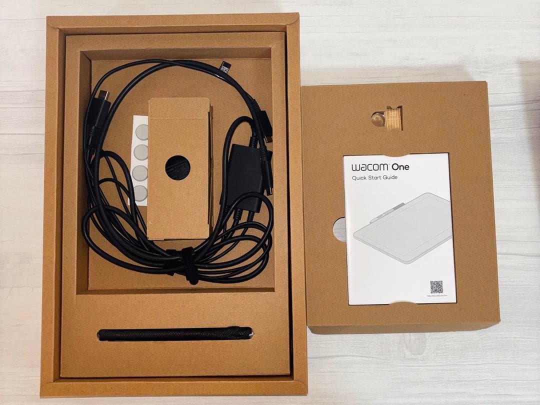 え*り様 【液タブ】Wacom one 13touch おまけ付き