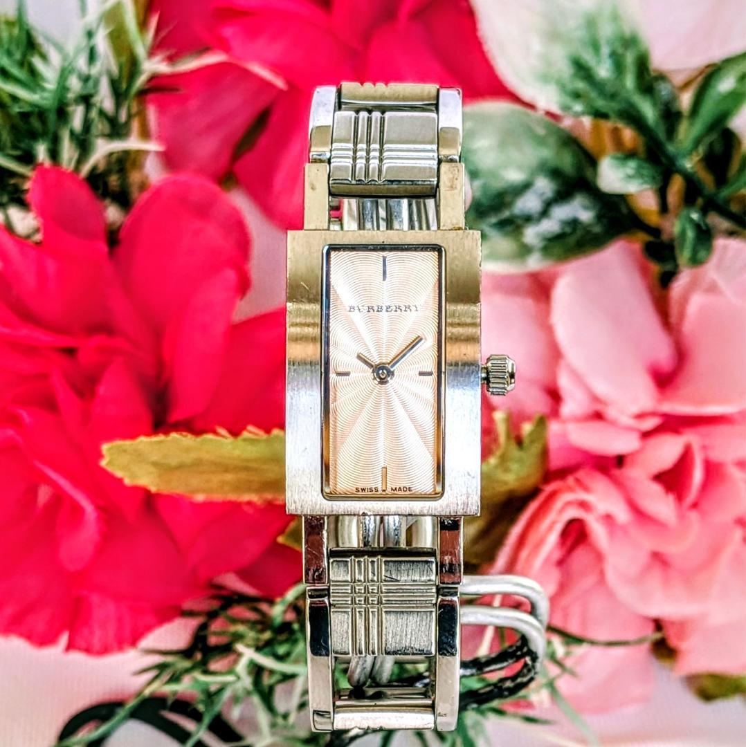 良品 BURBERRYバーバリー レディース腕時計ベージュ シルバー キュート