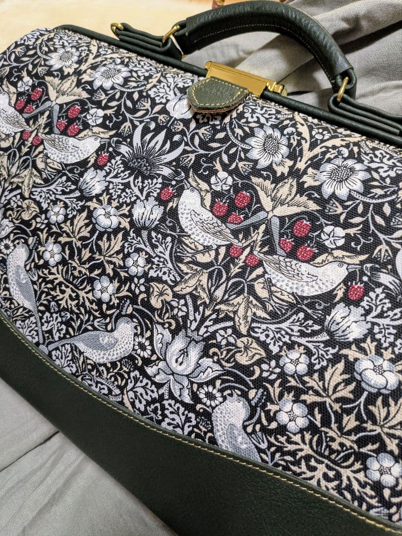 ♡ウィリアムモリス♡　いちご泥棒/ストロベリーシーフ 　ボストン　バック　旅行