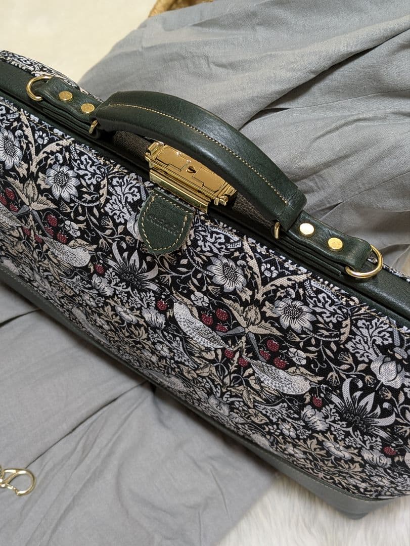 ♡ウィリアムモリス♡　いちご泥棒/ストロベリーシーフ 　ボストン　バック　旅行