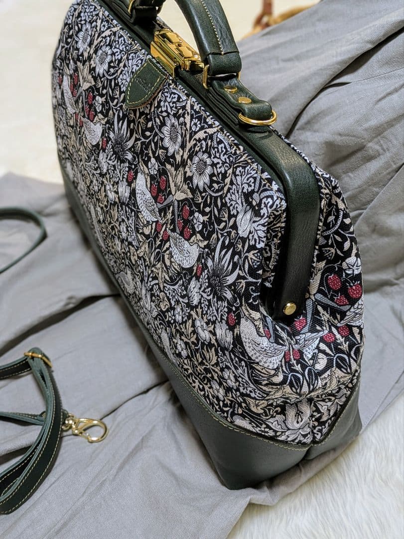 ♡ウィリアムモリス♡　いちご泥棒/ストロベリーシーフ 　ボストン　バック　旅行