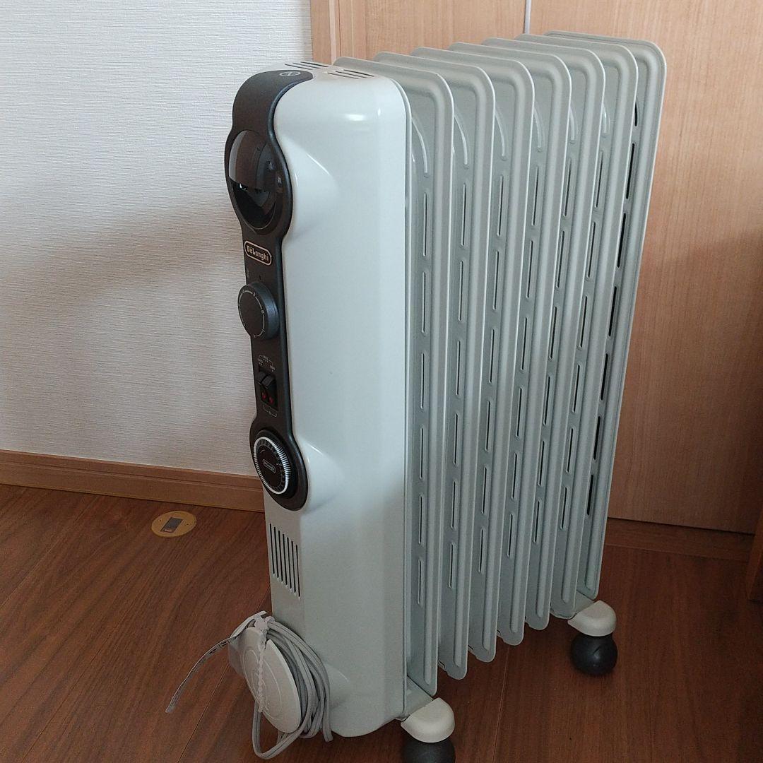 【美品】【送料込み】DeLonghi（デロンギ） オイルヒーター HJ0812