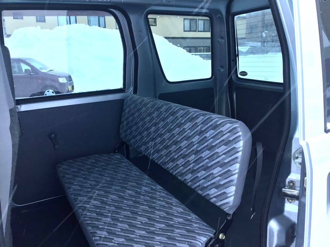 希少！禁煙・本州車！ハイゼットカーゴデラックス4WD MT車 走行7.3万km