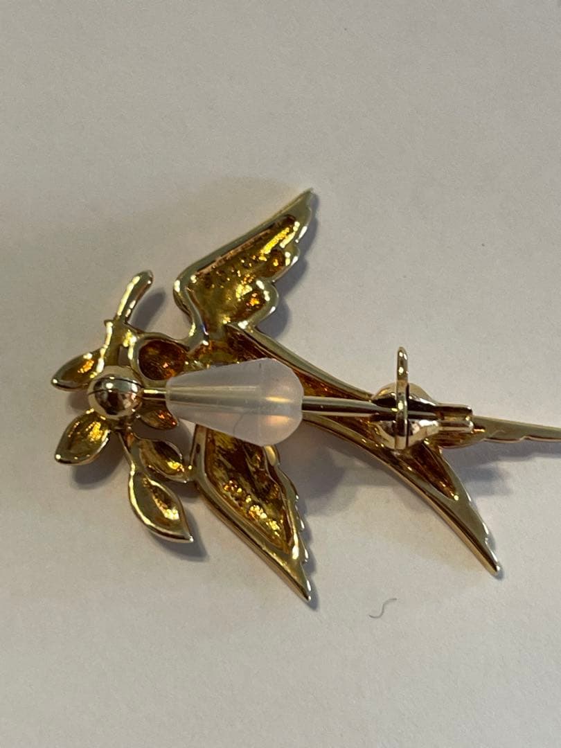 MIKIMOTOミキモトブローチ K18 ダイヤ0.03カラット2粒　鳥ツバメ