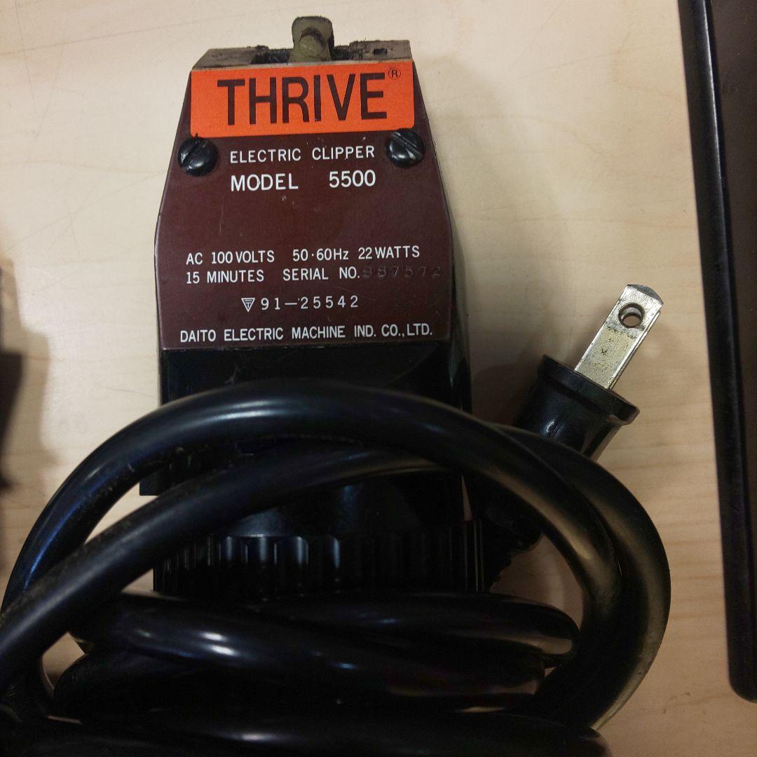 理美容。THRIVEスライブ バリカン。3台。替え刃16個。