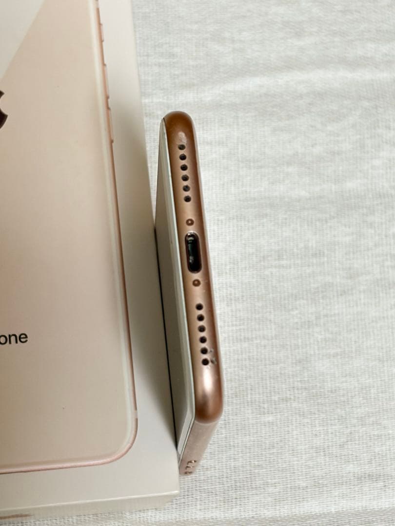 iPhone8 64GB 美品　未使用フィルム付　ピンクゴールド　simフリー