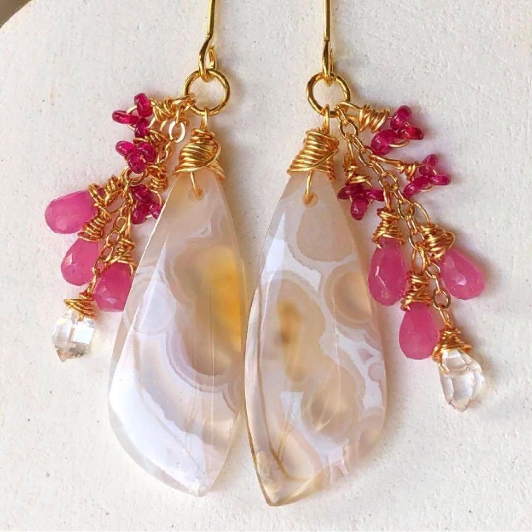 天然石B♡レア♡ホワイトアイアゲートのクリスマスピアス14kgf