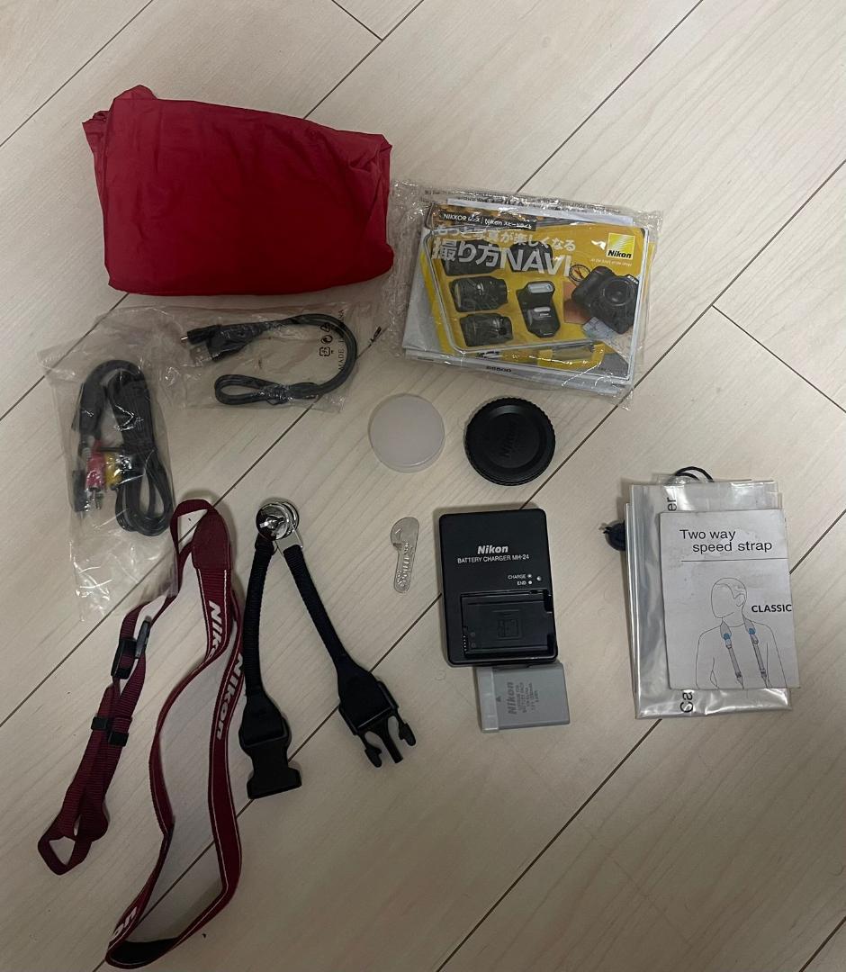 【美品】デジタル一眼レフカメラ D5500 ダブルズームキット［レッド］