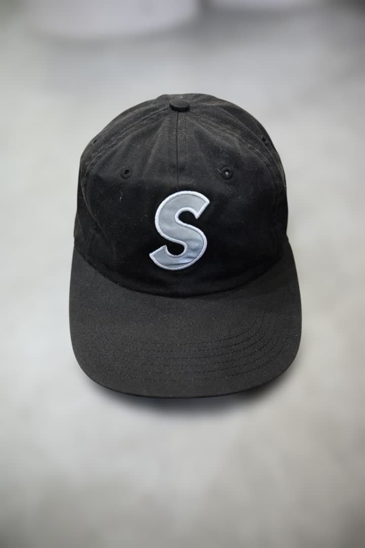 supreme Sロゴ　6panel cap
