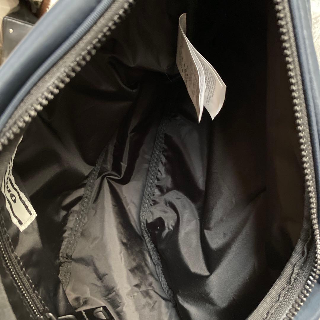 オニツカタイガー メッセンジャーバッグ ネイビー　刺繍 1949 ナイロン