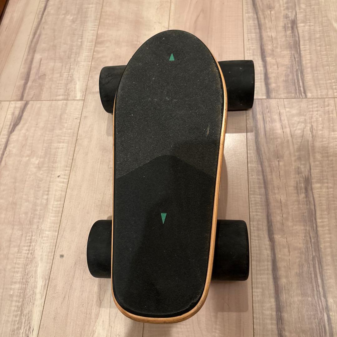 WALNUTT社　電動スケートボード