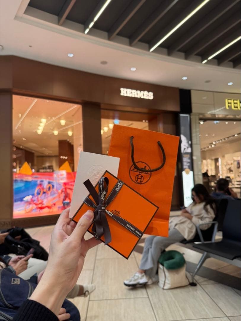 【新品未使用】HERMES エルメス シルクインコンパクト エプソン 財布