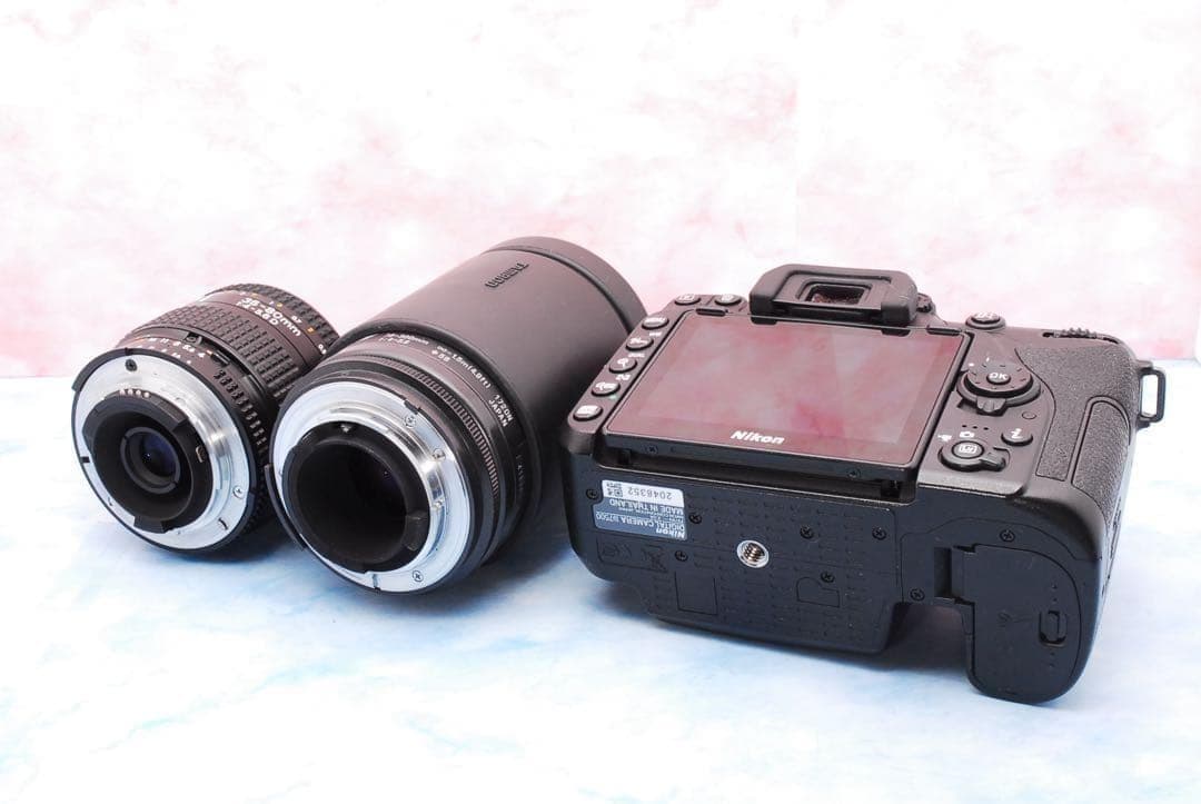 ニコン D7500☆一眼レフカメラ☆高性能☆スマホ転送OK☆Wレンズ