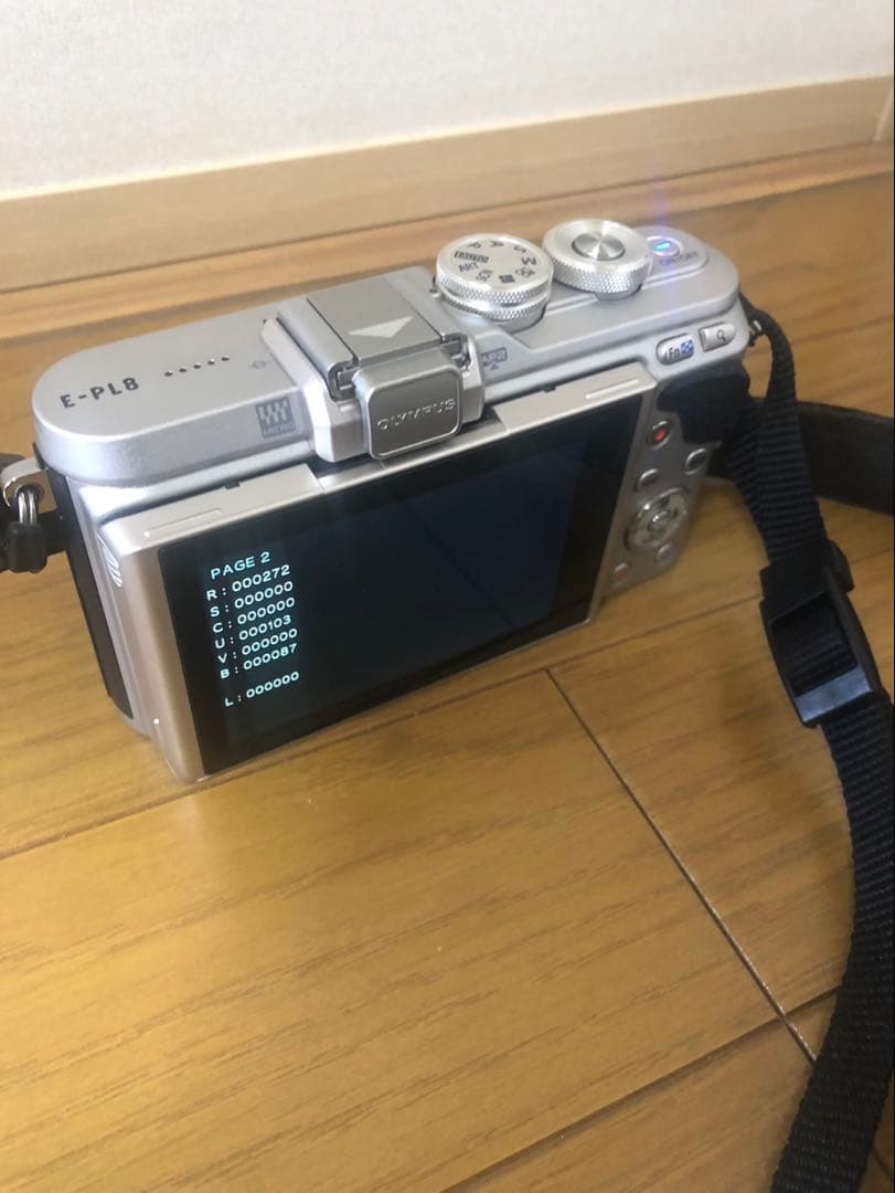 OLYMPUS E-PL8 箱付き レンズ2本セット　希少シャッター数272枚