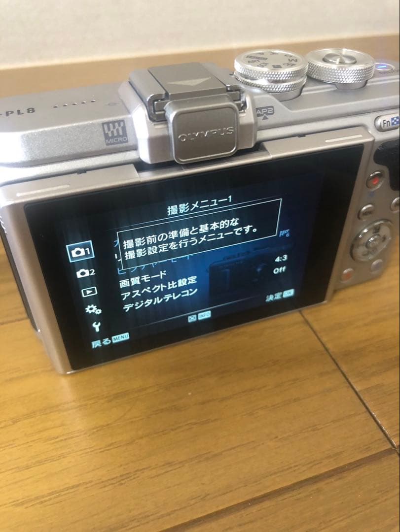 OLYMPUS E-PL8 箱付き レンズ2本セット　希少シャッター数272枚