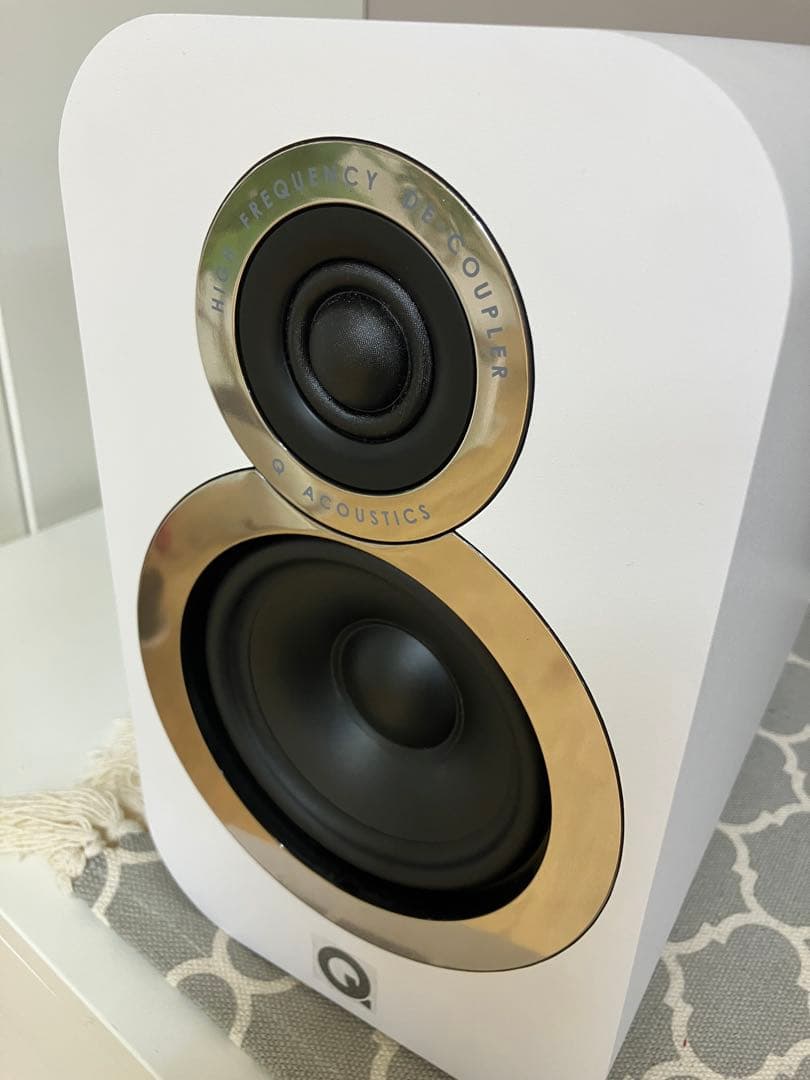 【中古美品】Q Acoustics 3010i スピーカー 白