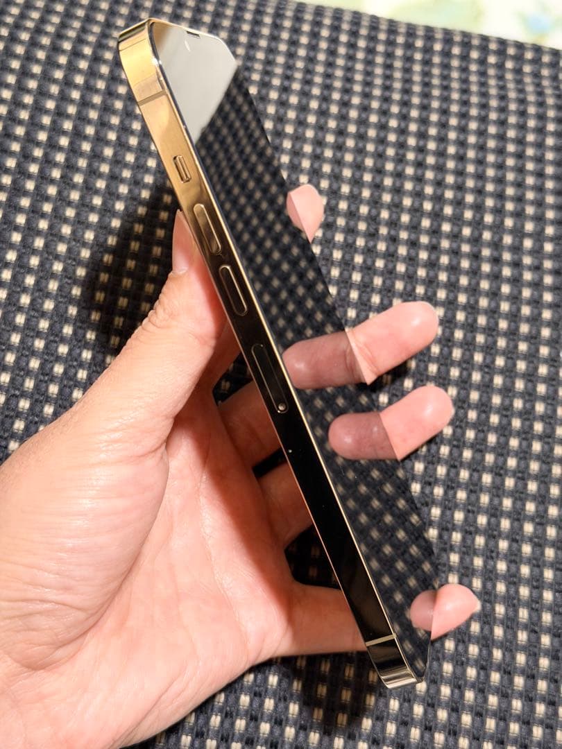 Apple iPhone 13 Pro Max ゴールド + AirPods