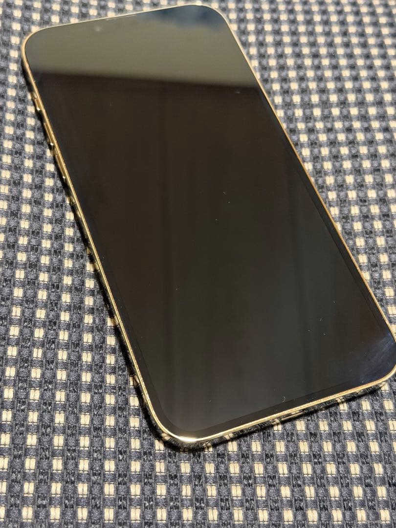 Apple iPhone 13 Pro Max ゴールド + AirPods