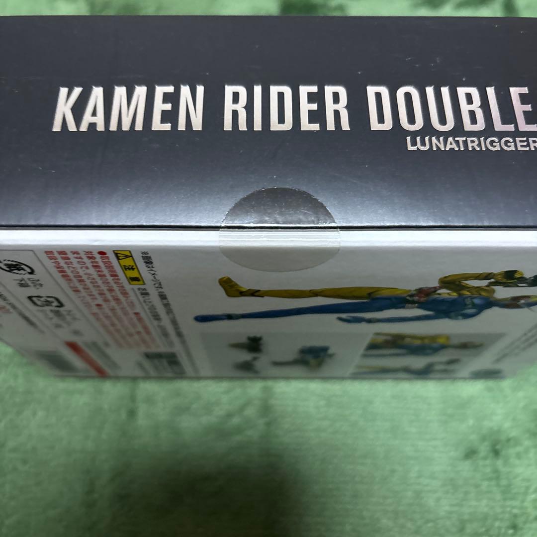 S.H.Figuarts(真骨彫製法) 仮面ライダーW ルナトリガー 「仮面ラ…