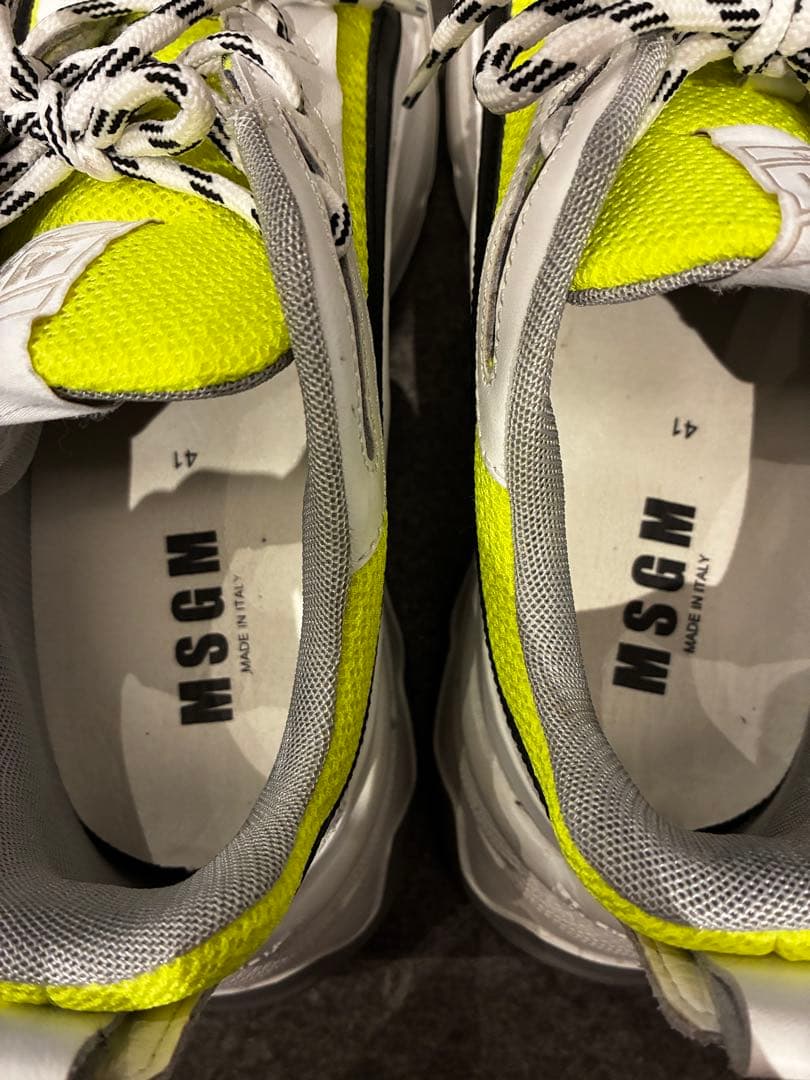 美品　正規品MSGMスニーカー　EU41 madein ITALY