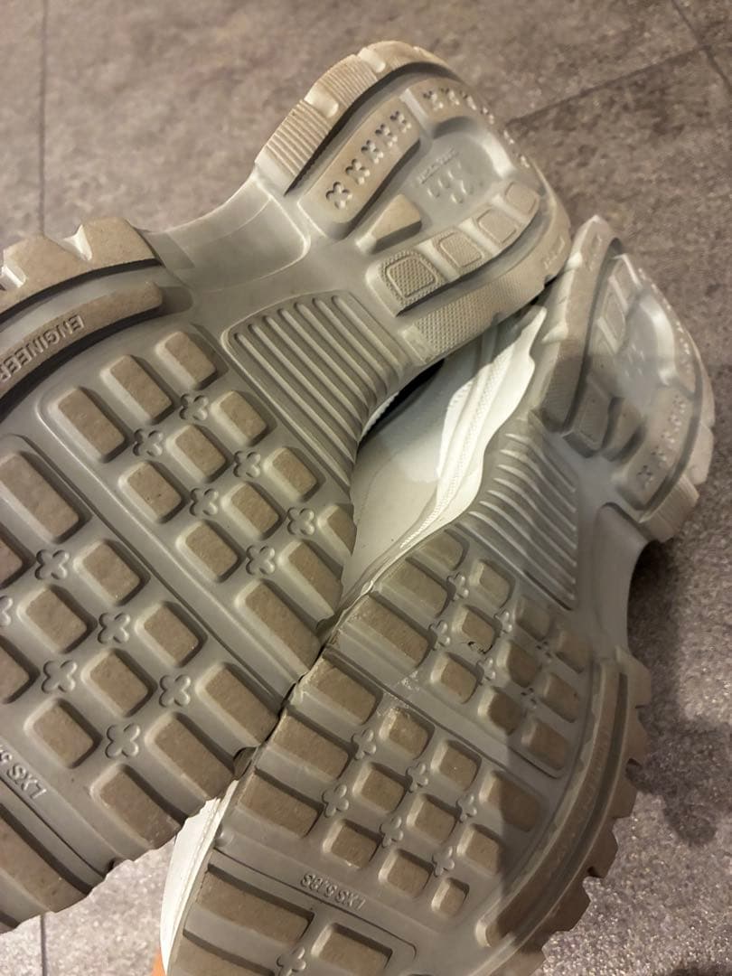 美品　正規品MSGMスニーカー　EU41 madein ITALY