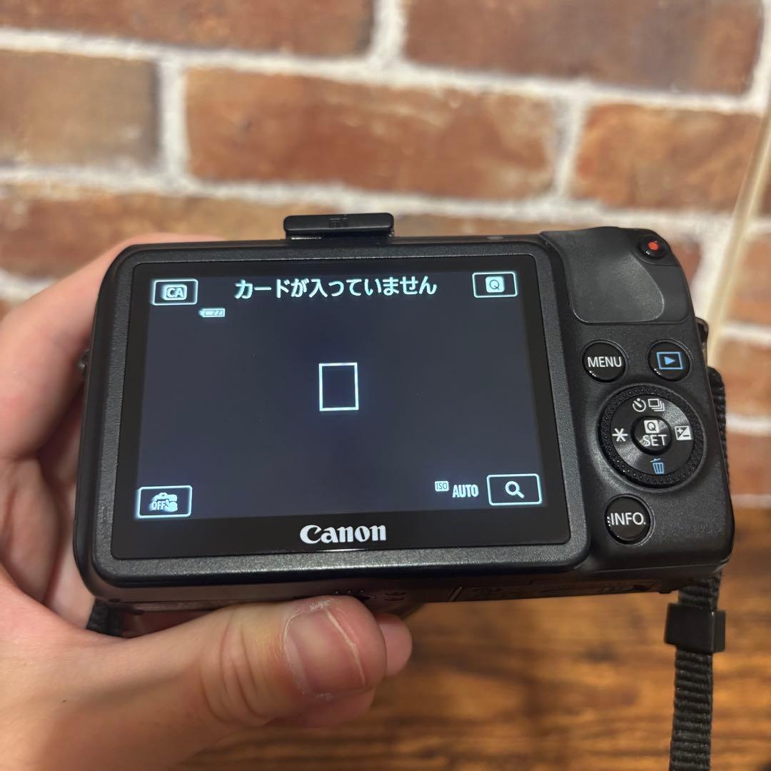 Canon ミラーレス一眼　EOS M キット　完動品　EF-EOS M付き