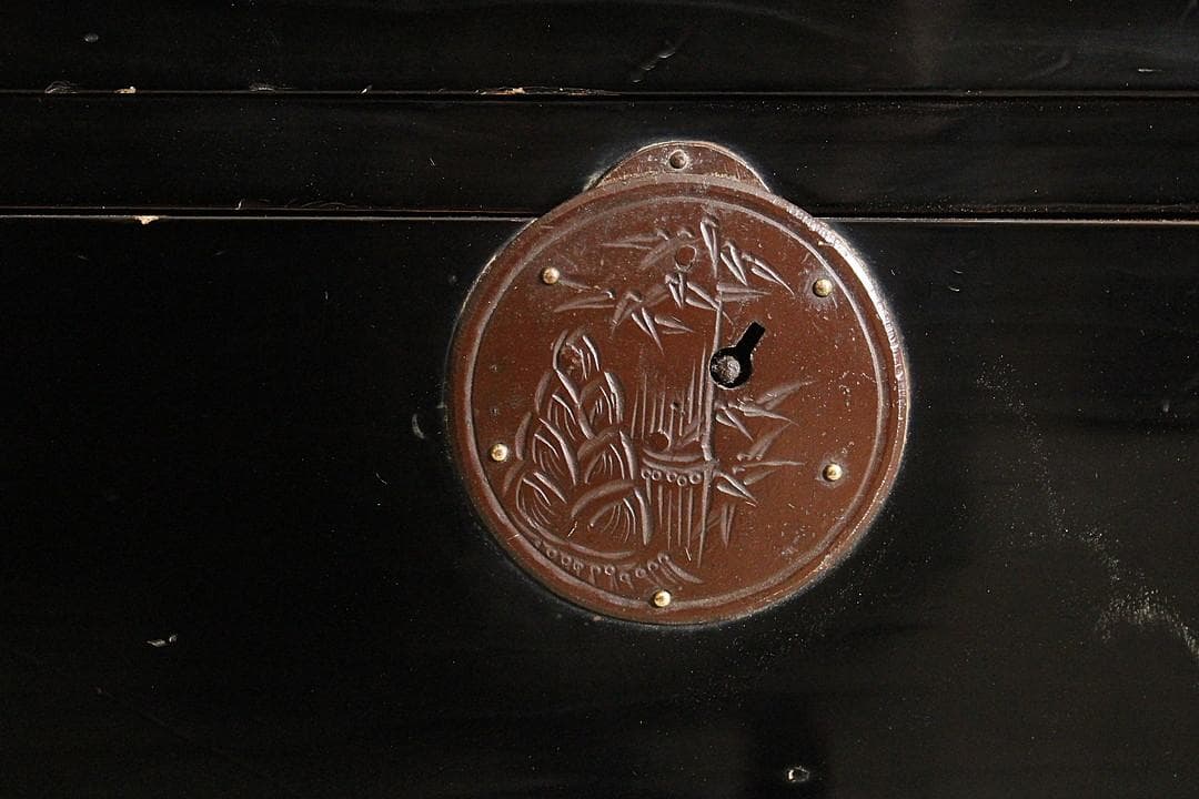 綺麗な丸金具庄内箪笥　3段　中桐　タンス　収納　古家具　古民家　時代家具