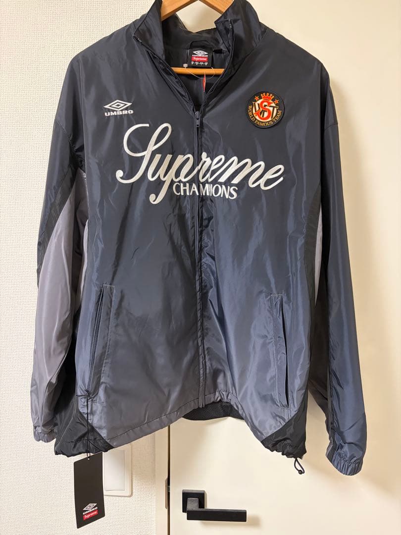ジャケット・アウター Supreme Umbro Gradient TrackJacket Black