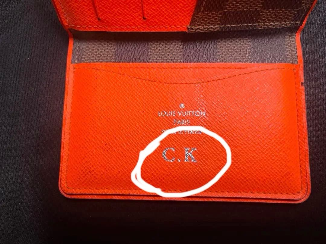 ルイヴィトン二つ折り名刺入れ