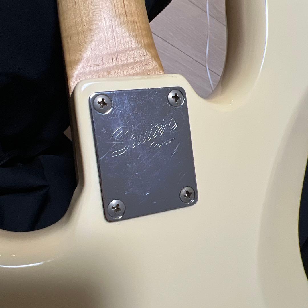 ベース Squier Jazz Bass