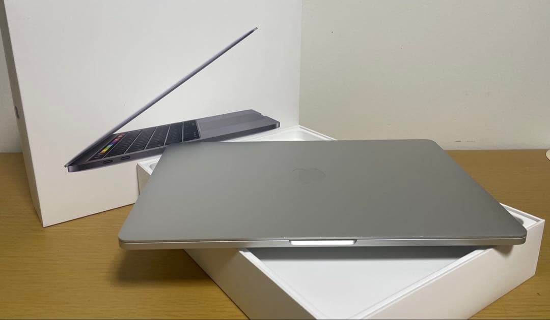 美品 MacBook Pro 2020 SSD:500GB バッテリー96%