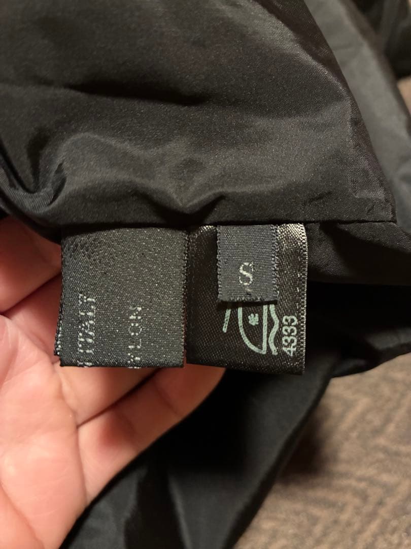 PRADA ブラック ナイロンコート