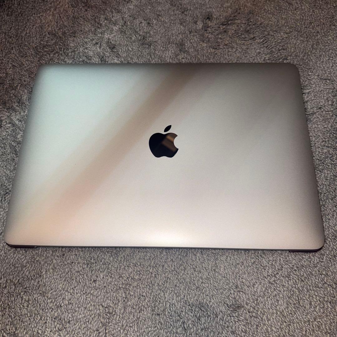 【状態良好の早い者勝ちオススメ品！】MacBook pro 13インチ