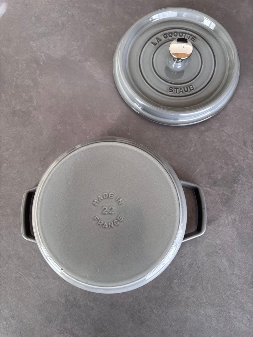 STAUB ストウブ ピコ・ココット 22cm箱付き