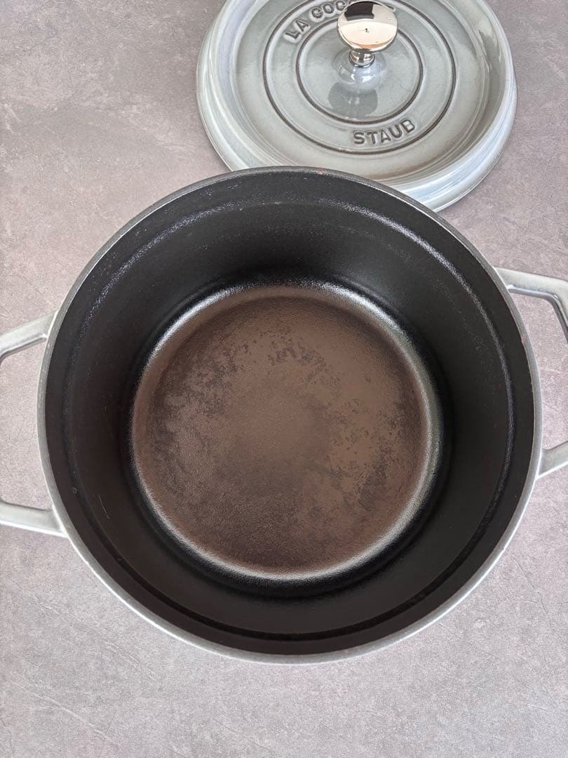 STAUB ストウブ ピコ・ココット 22cm箱付き