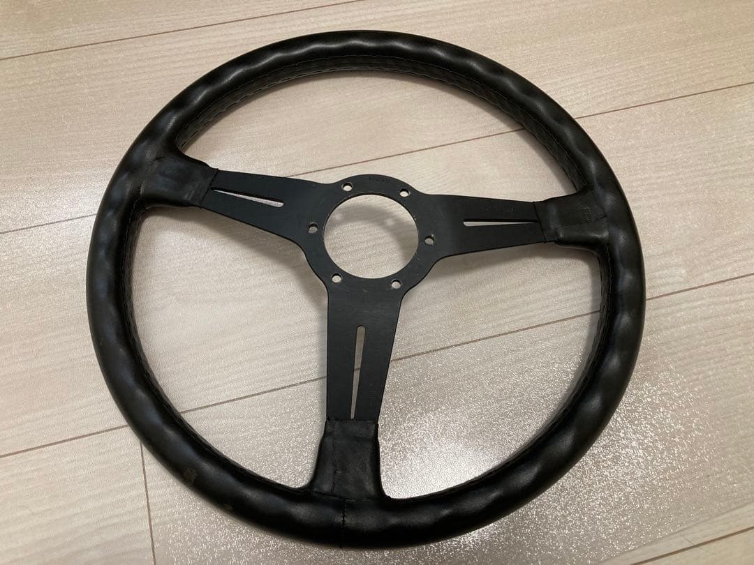 ナルディ　クラシック　36パイ