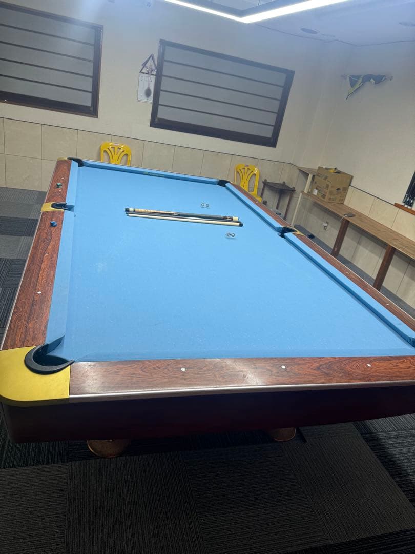 ビリヤードテープル LION BALL