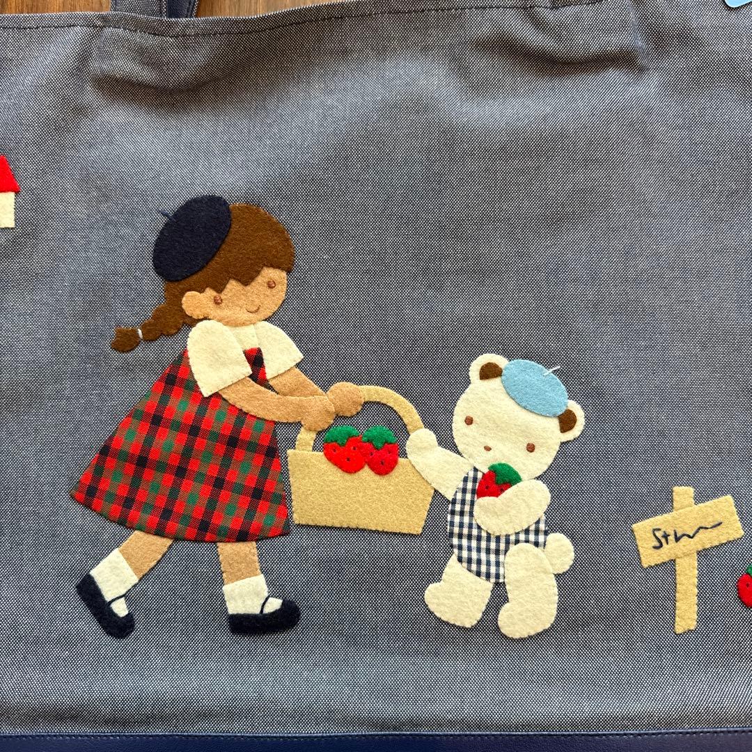 familiar デニムバッグ　手刺繍　新品未使用品