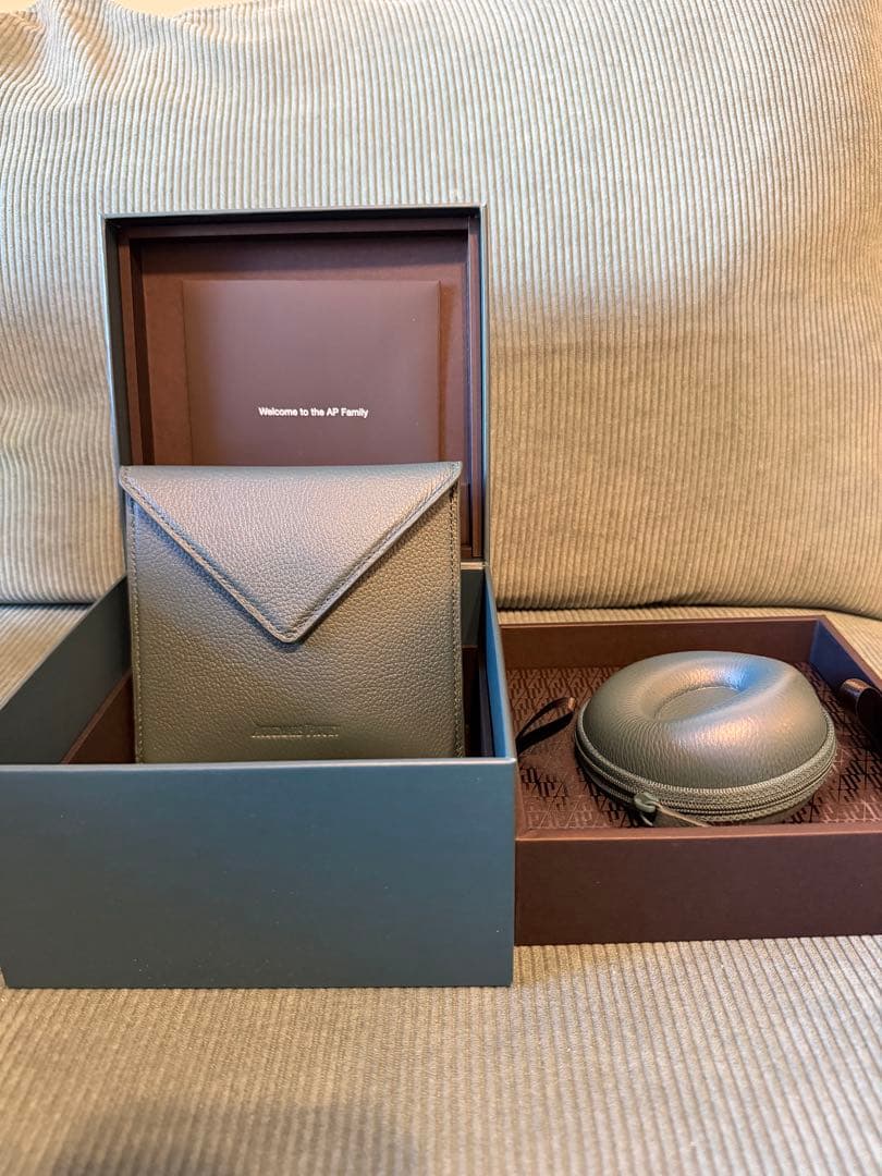 【非売品】APオーデマピゲ　時計ケース、ケアセット