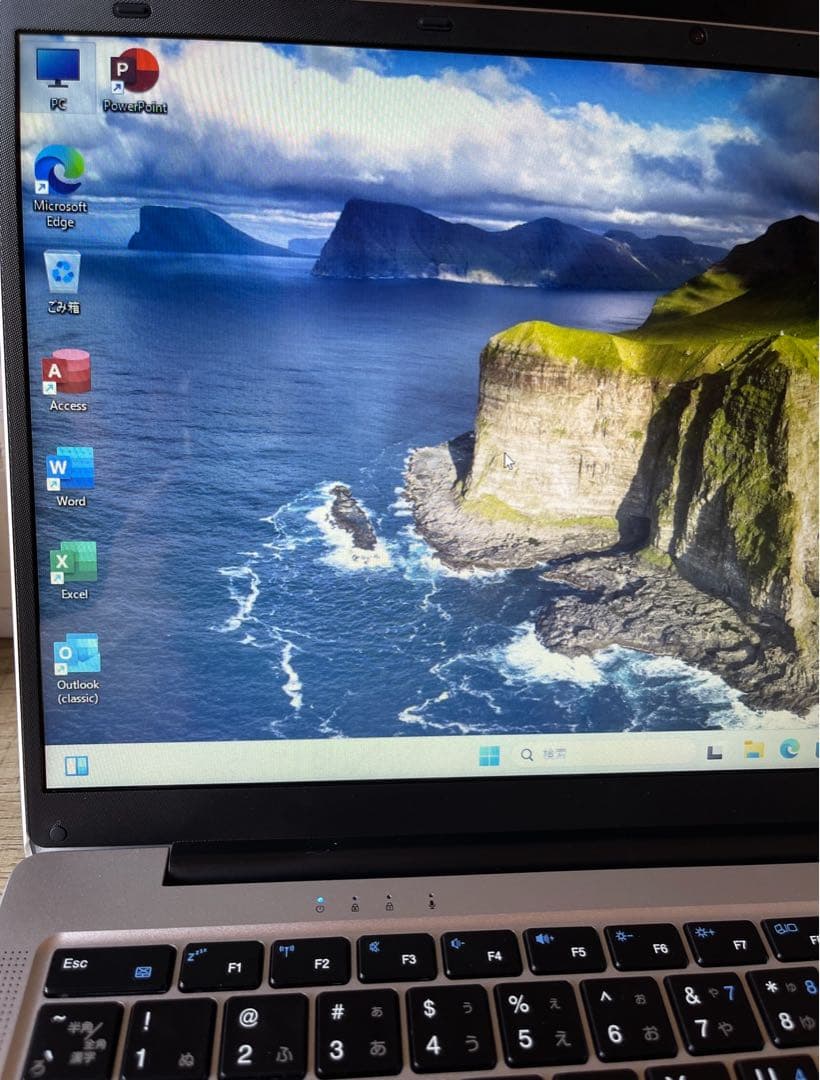 4*2様 14インチ　Intel Celeron N4000 Windows 1