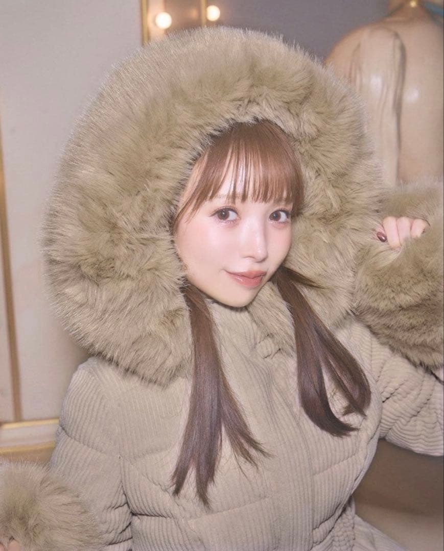 新品未使用【ミシェルマカロン】コーデュロイベルトダウンコート