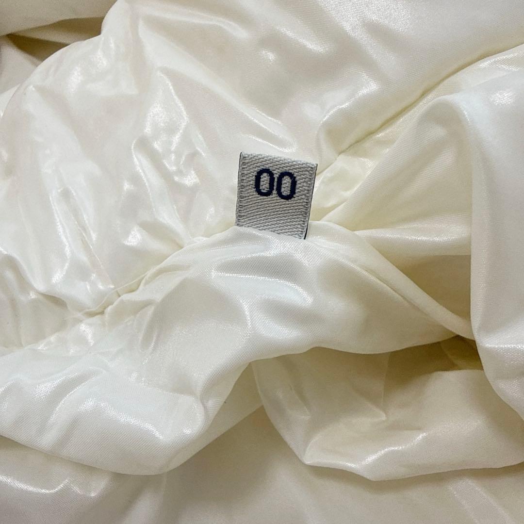 MONCLER BADYFダウンジャケット ホワイト