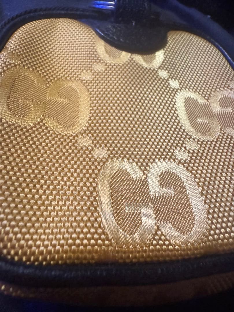 GUCCI オフザグリッドケ－ス　marron専用