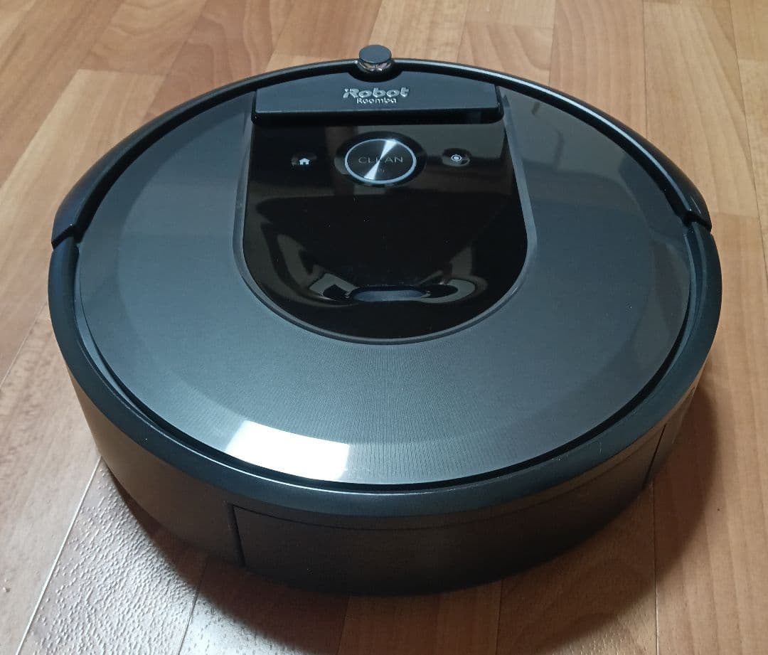 ルンバiRobotルンバi7+合計使用時間70時間未満　美品