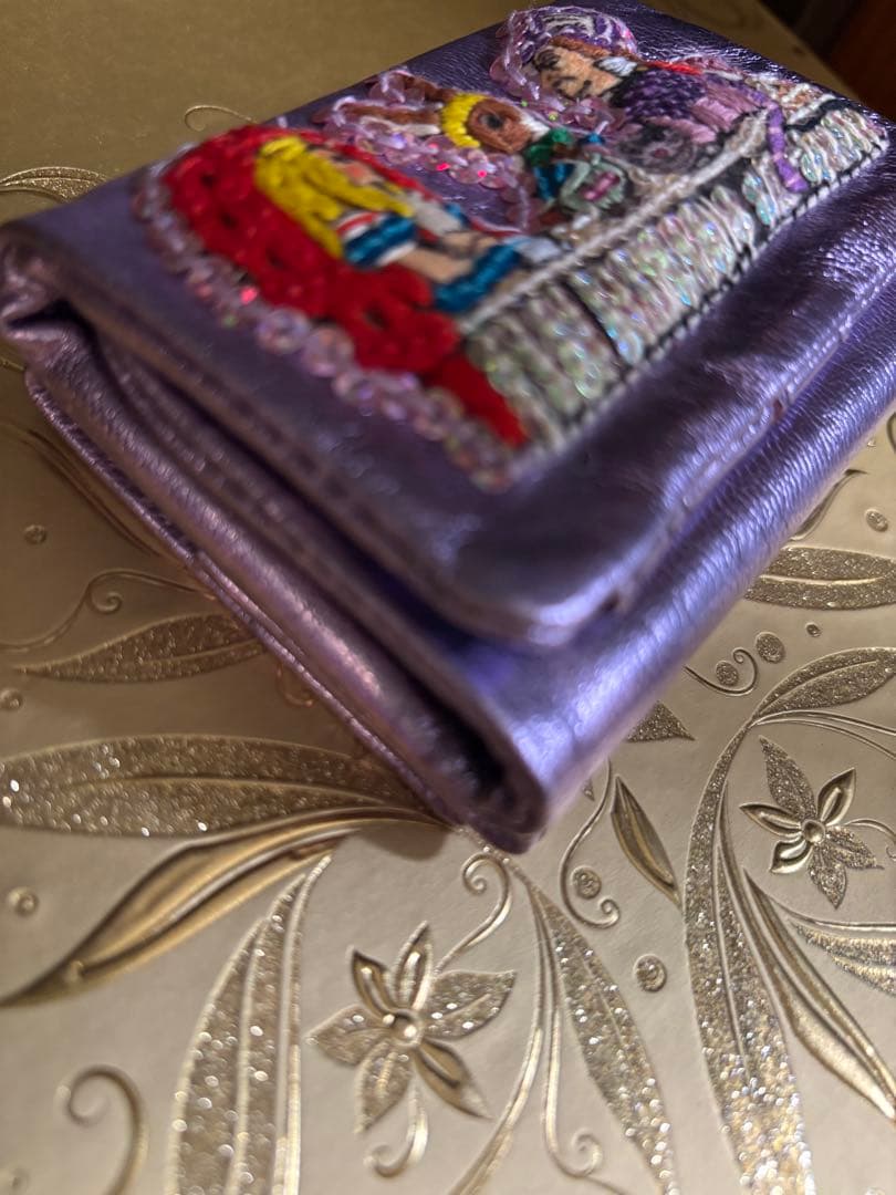 タマオワールド　不思議の国のアリス　三つ折り財布　ミニ財布　未使用　ディズニー