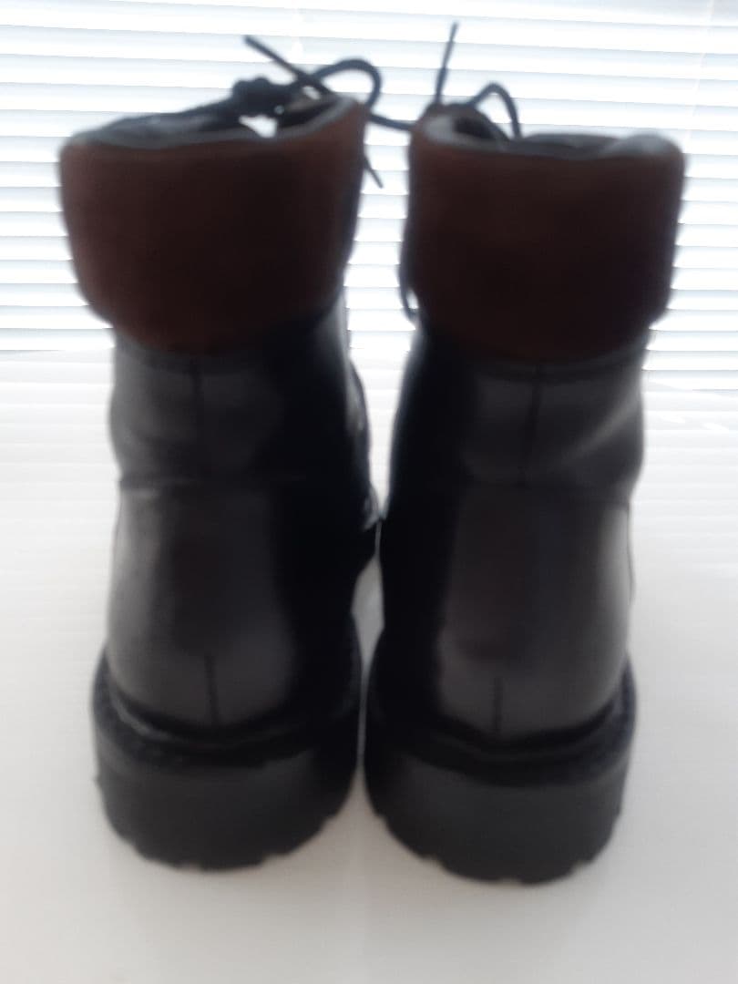 お値下げしました！　GUCCI　レースアップブーツ